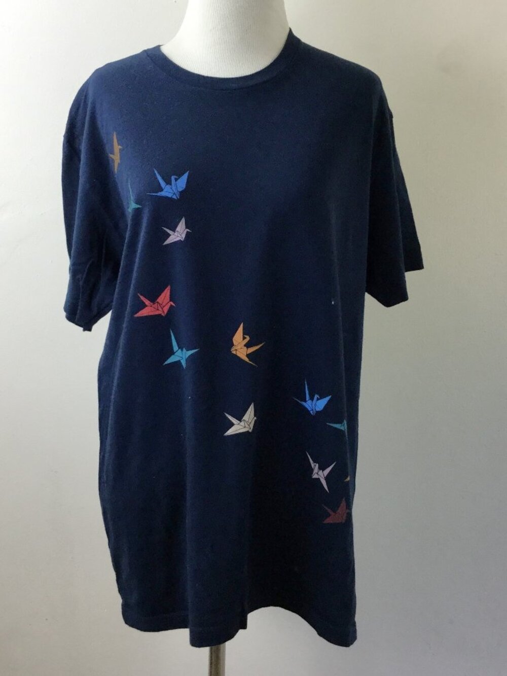 Design by Humans Origami Birds Navy Tshirt l